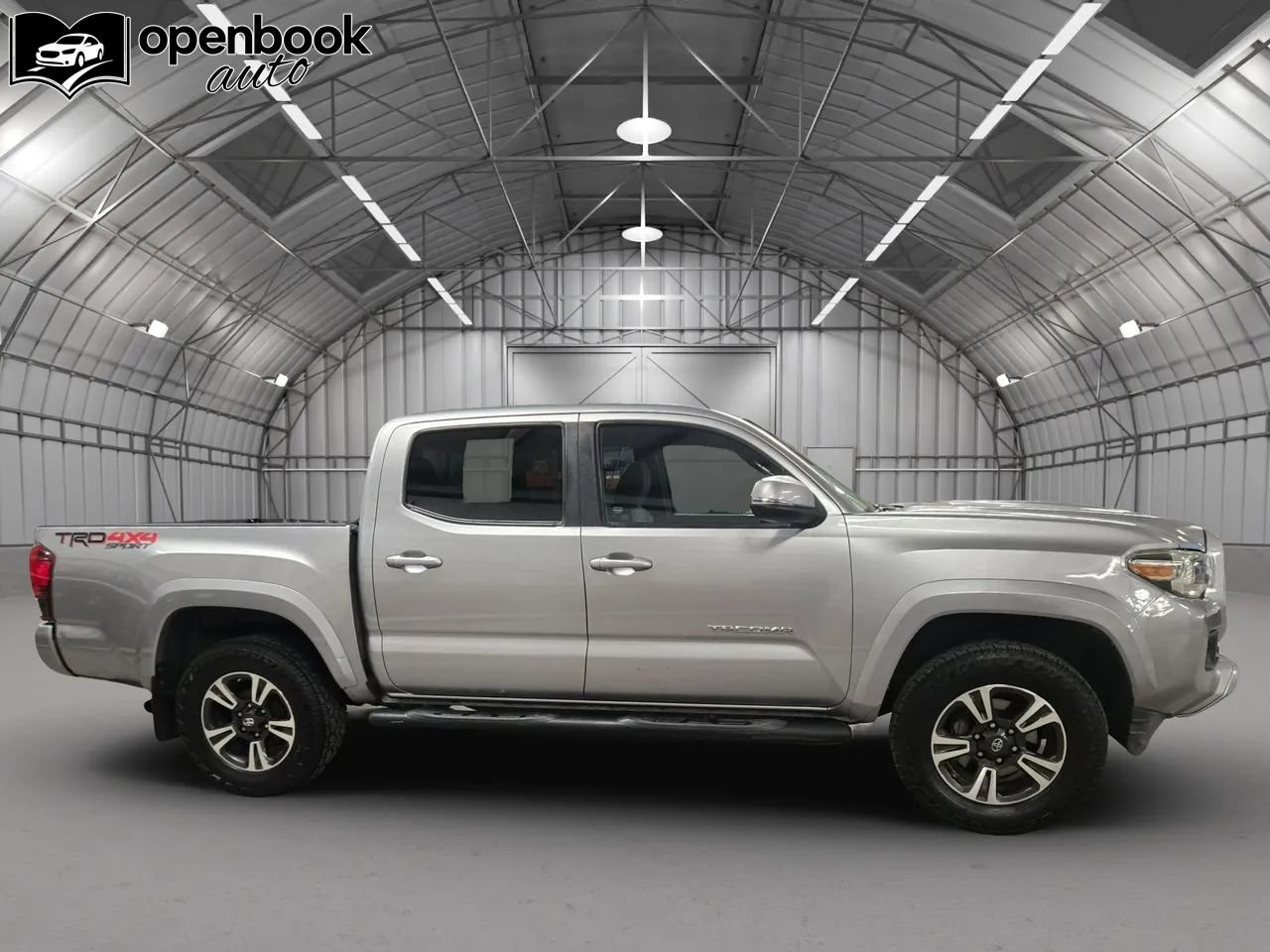 Used 2019 Toyota Tacoma TRD Sport AWD/4WD image 4
