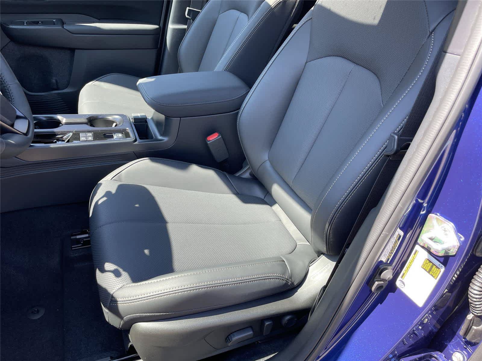 New 2026 Subaru Outback Limited AWD/4WD image 12