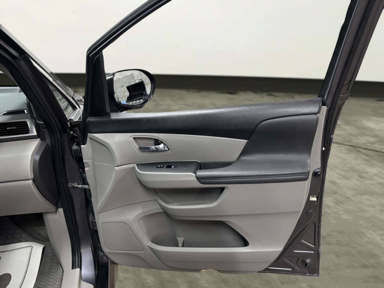 Used 2016 Honda Odyssey SE image 19