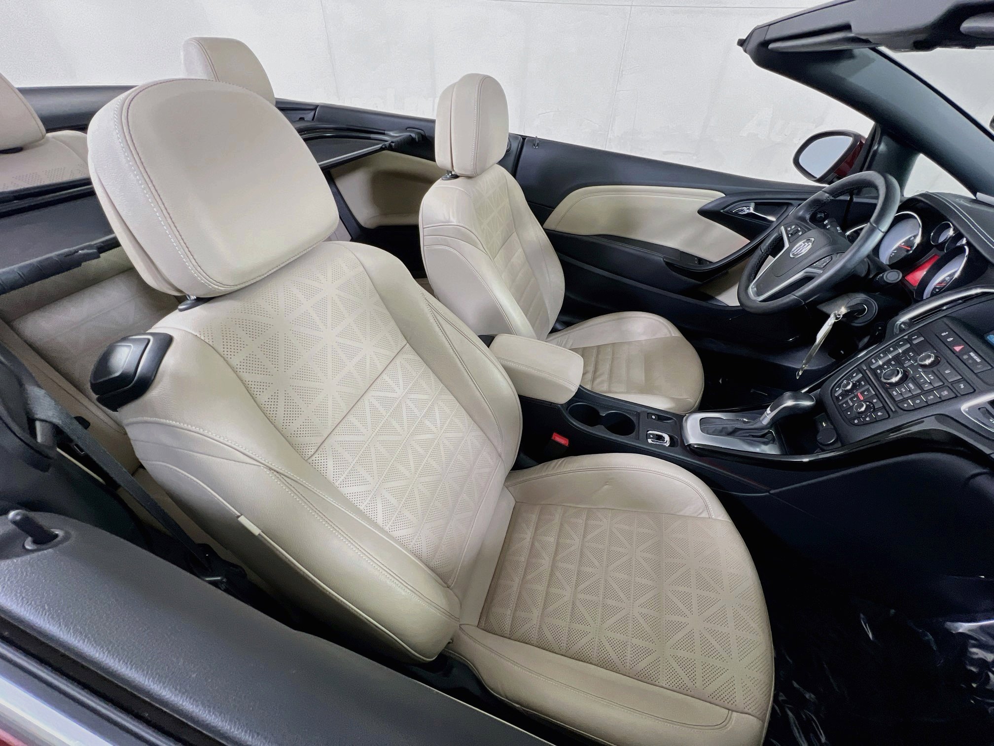 Used 2019 Buick Cascada Premium FWD image 26