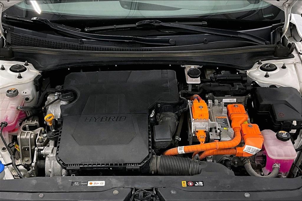 Used 2022 Hyundai Elantra Blue FWD image 12