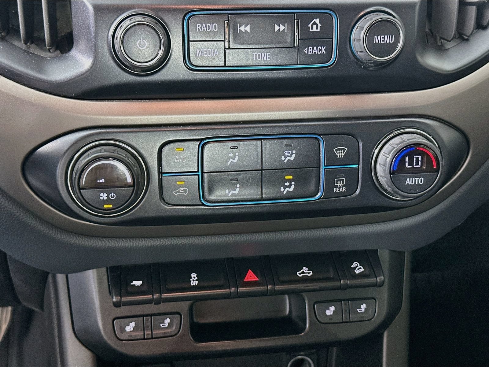Used 2018 Chevrolet Colorado Z71 AWD/4WD image 15