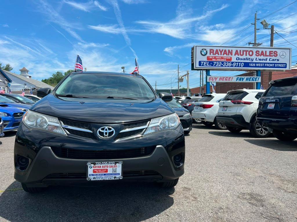 Used 2013 Toyota RAV4 LE AWD/4WD image 3