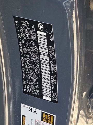 Used 2025 Toyota Prius LE image 36