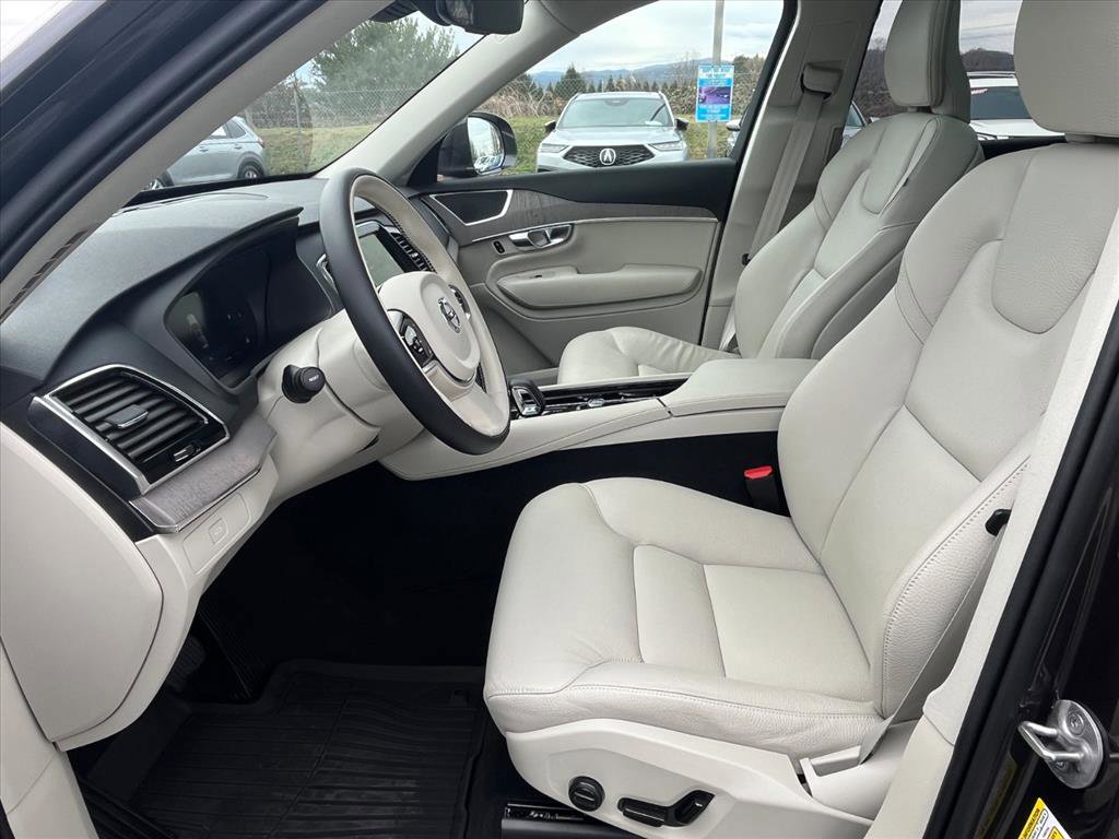 Used 2025 Volvo XC90 B6 Plus w/ Protection Package Premier image 20