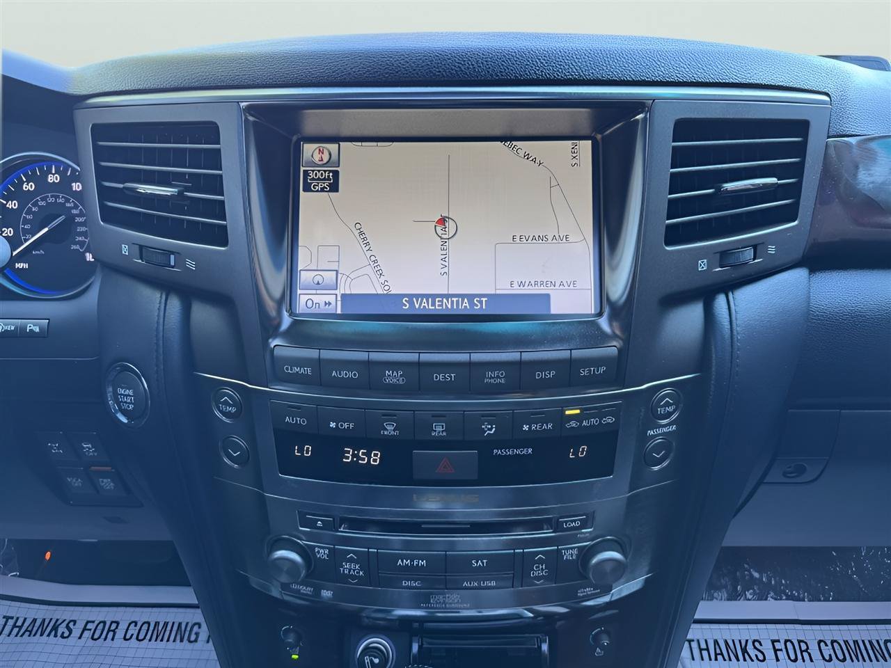 Used 2011 Lexus LX 570 4WD w/ Luxury Pkg image 23