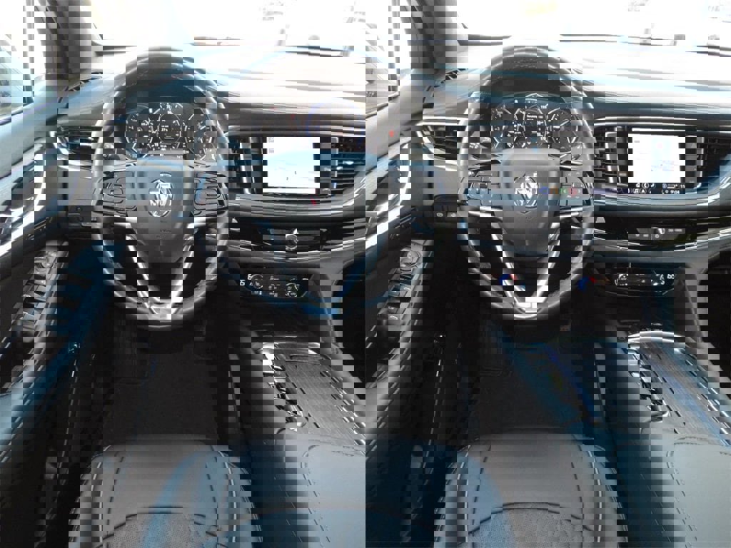 Certified 2023 Buick Enclave Avenir w/ Avenir Technology Package image 18