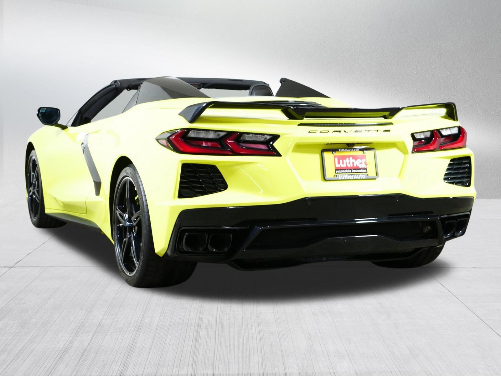Used 2024 Chevrolet Corvette Stingray Preferred Conv w/ Z51 Performance Package RWD image 5