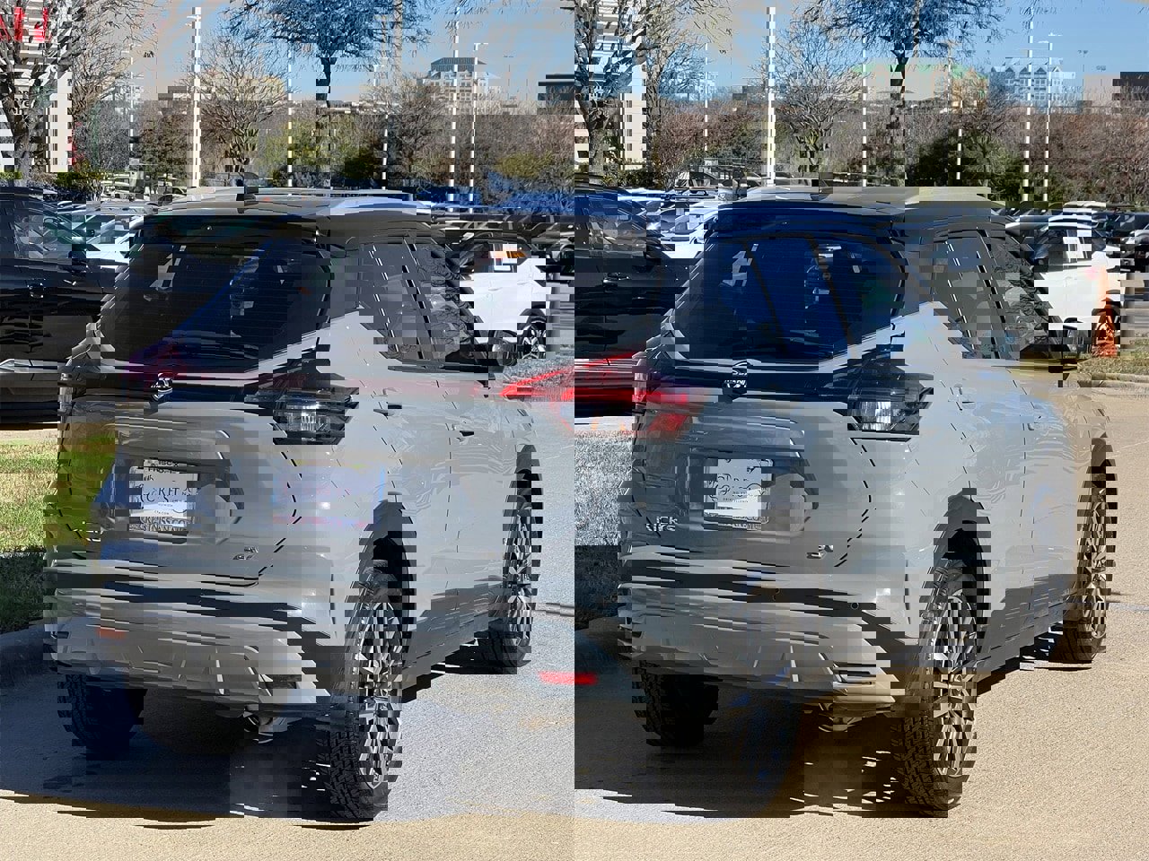 Certified 2023 Nissan Kicks SV image 4