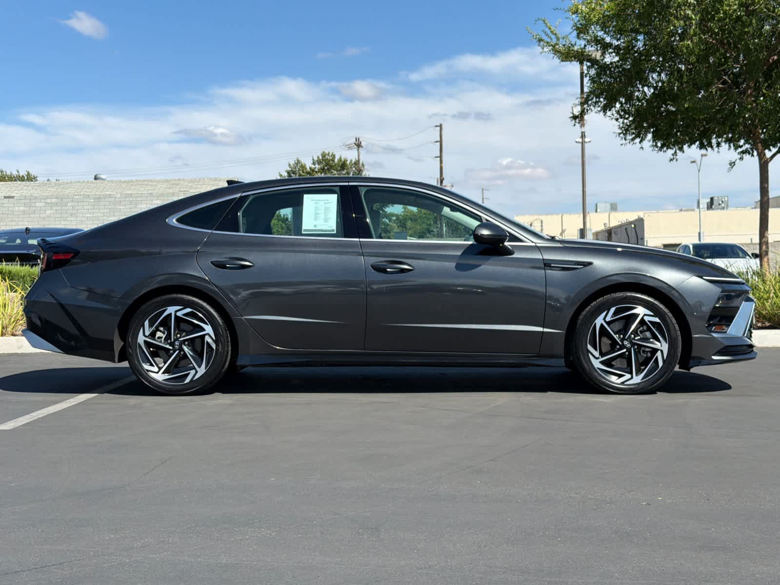 Used 2024 Hyundai Sonata SEL w/ Convenience Package FWD image 6