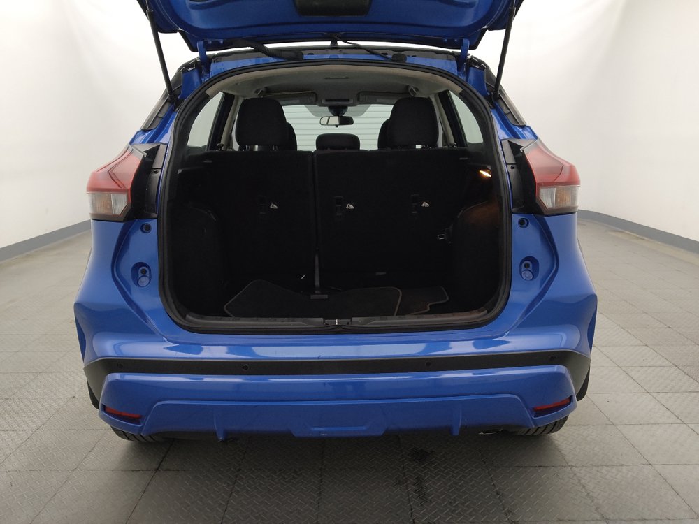 Used 2023 Nissan Kicks SV FWD image 29