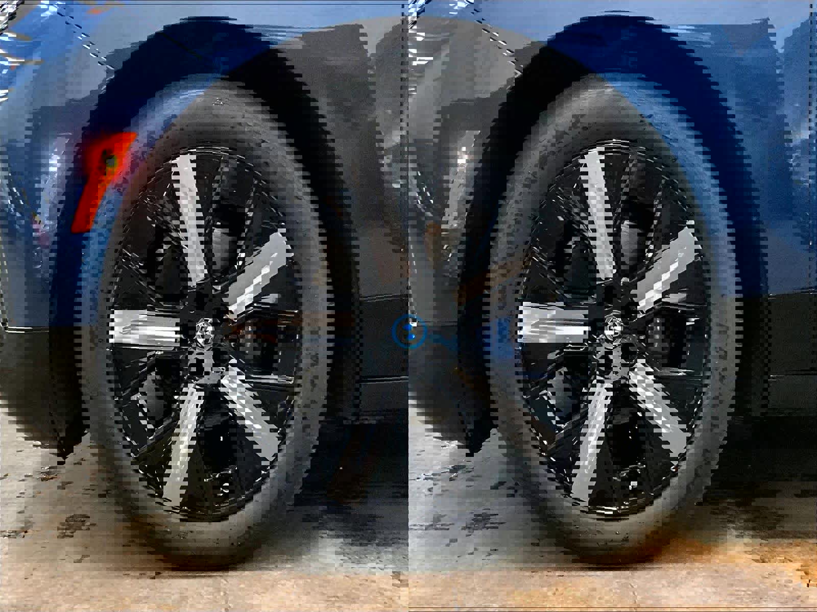 Used 2025 BMW iX xDrive50 image 12