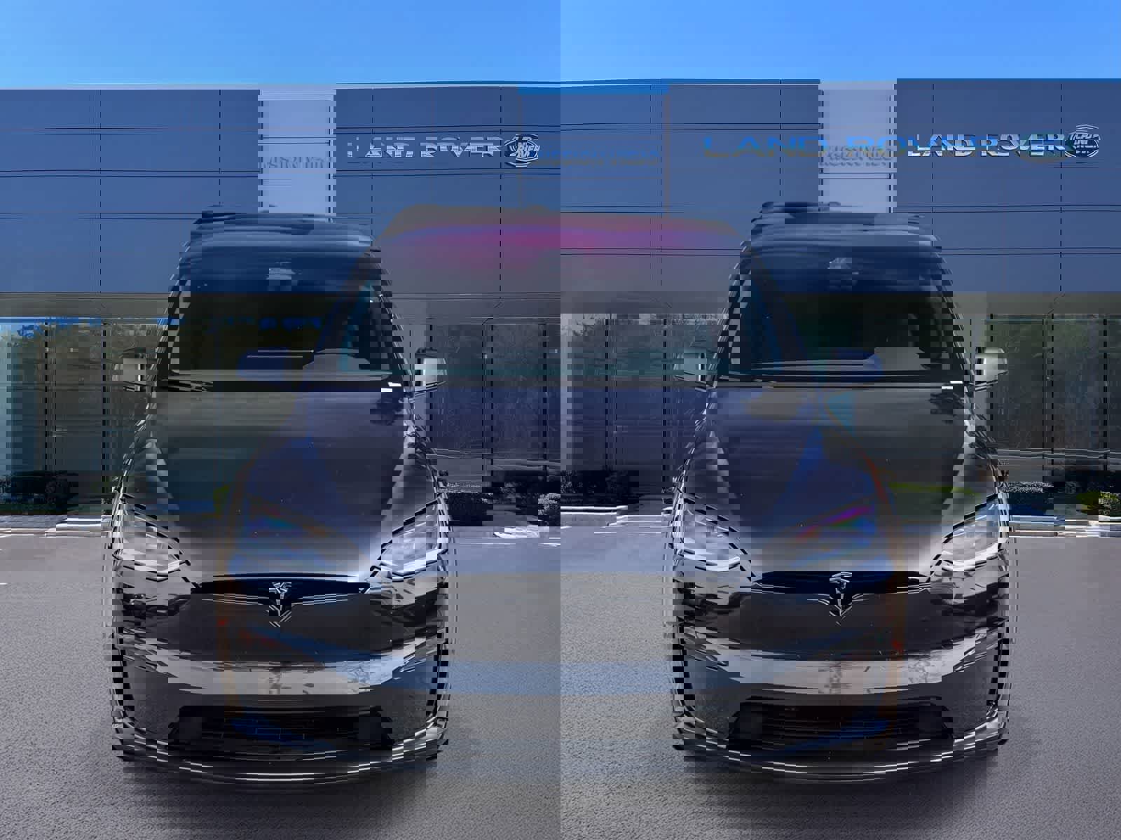 Used 2024 Tesla Model X image 2