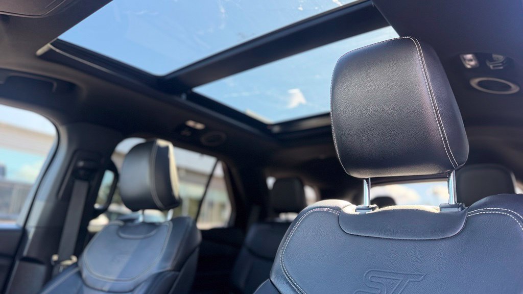 Used 2020 Ford Explorer ST w/ ST Street Pack AWD/4WD image 17