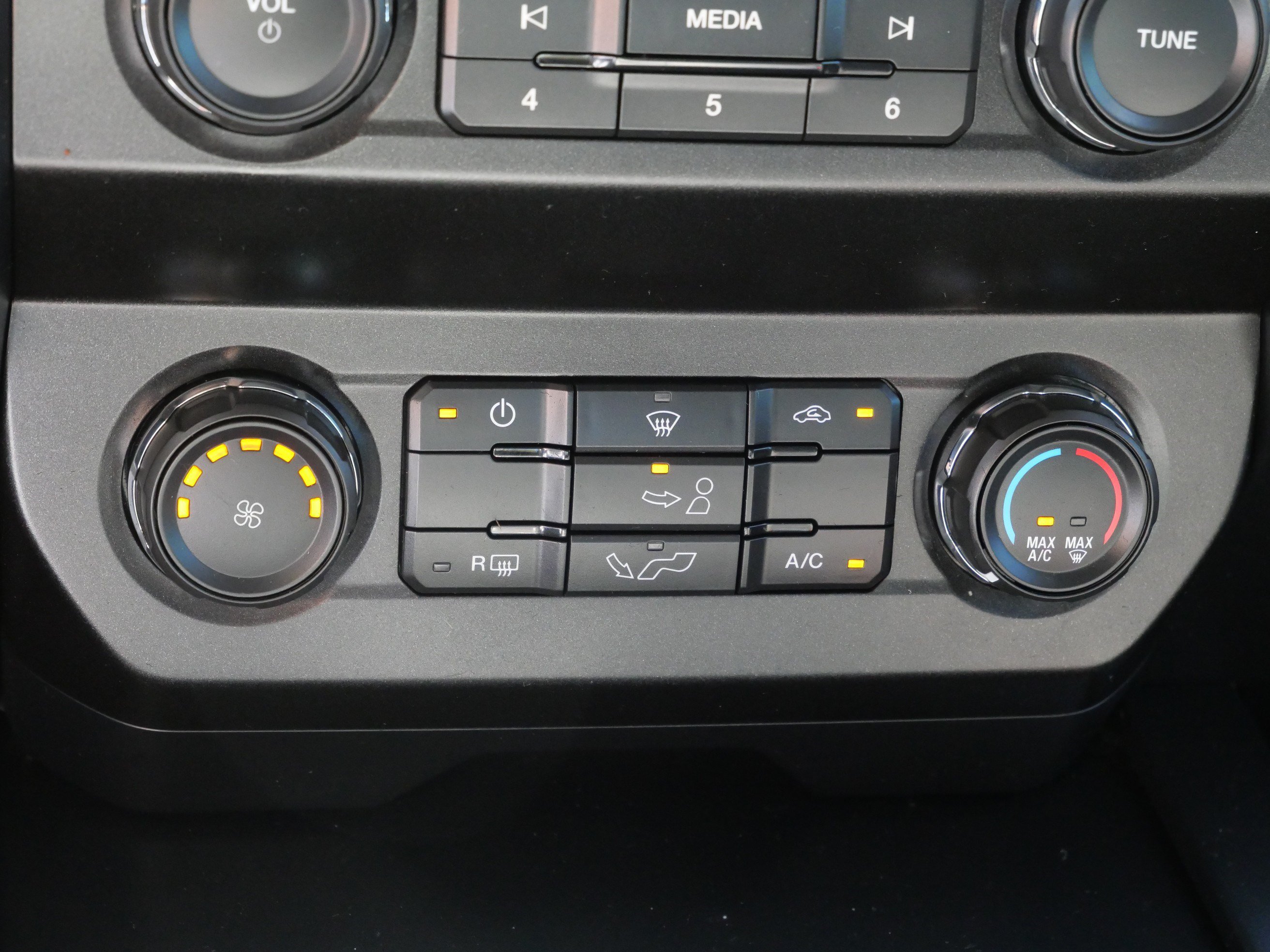 Used 2020 Ford F150 XL w/ Equipment Group 101A Mid AWD/4WD image 23