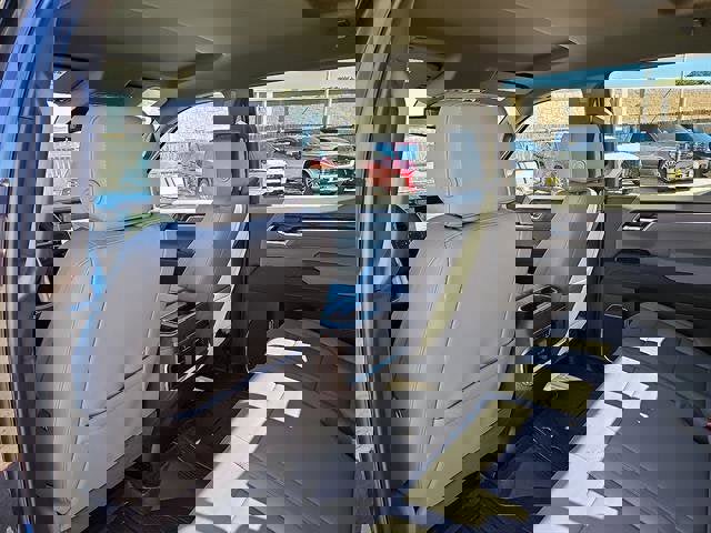 New 2026 GMC Sierra 1500 SLT image 11