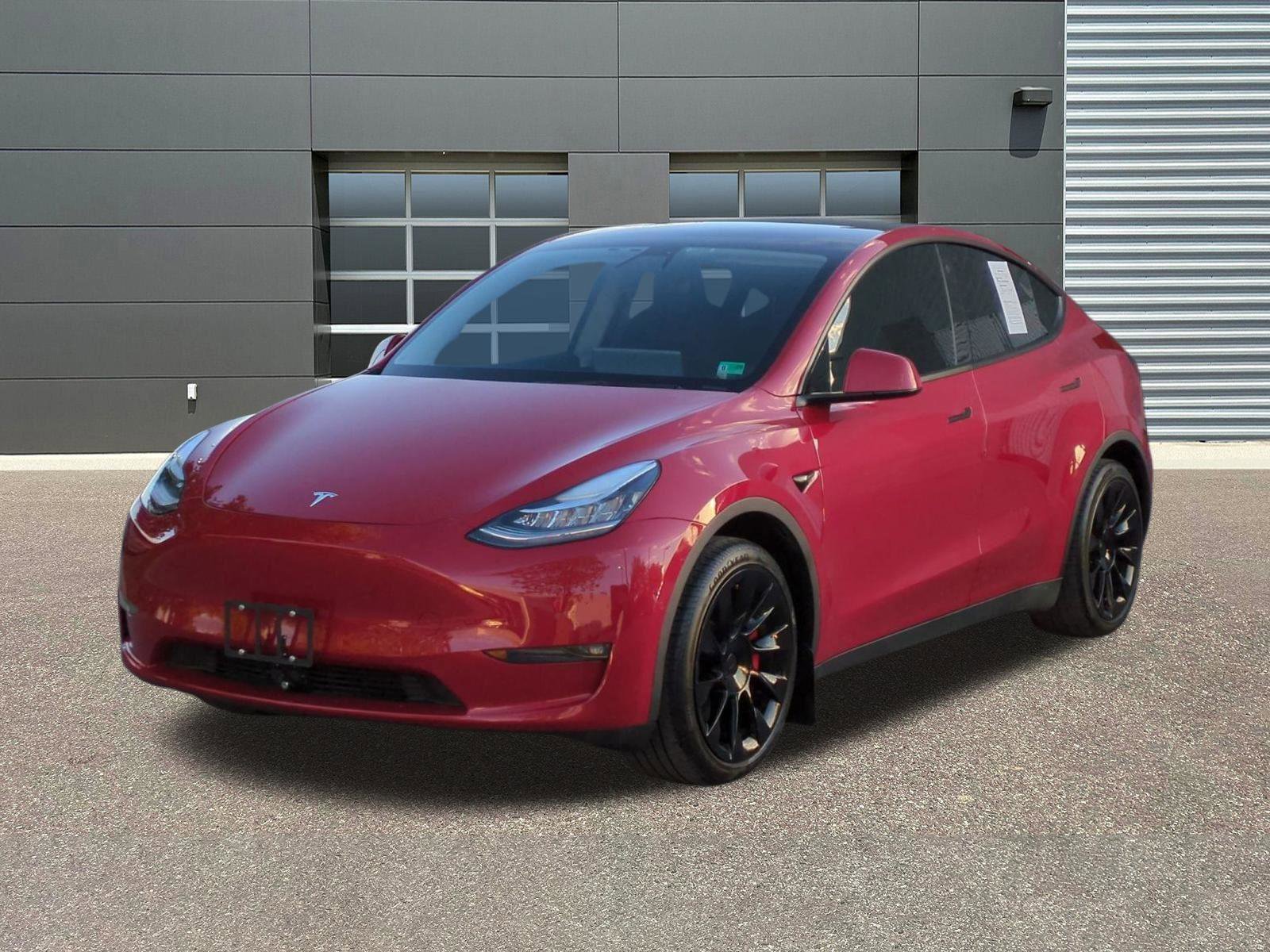 Used 2022 Tesla Model Y Long Range AWD/4WD image 3