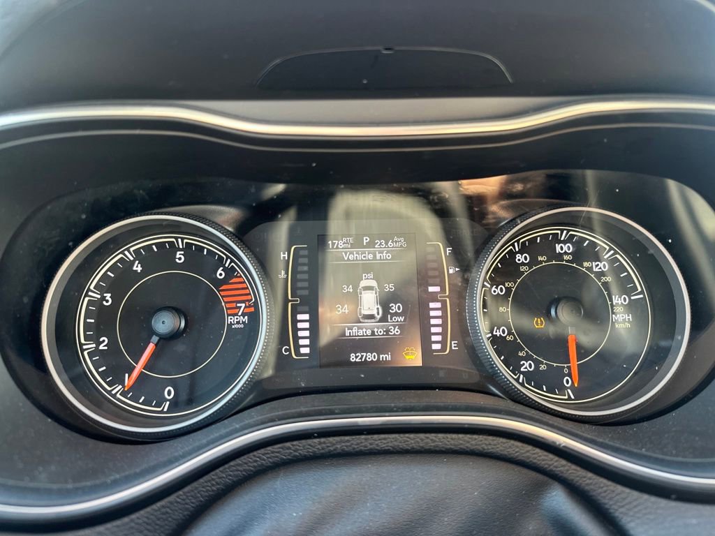 Used 2021 Jeep Cherokee Latitude Plus image 14