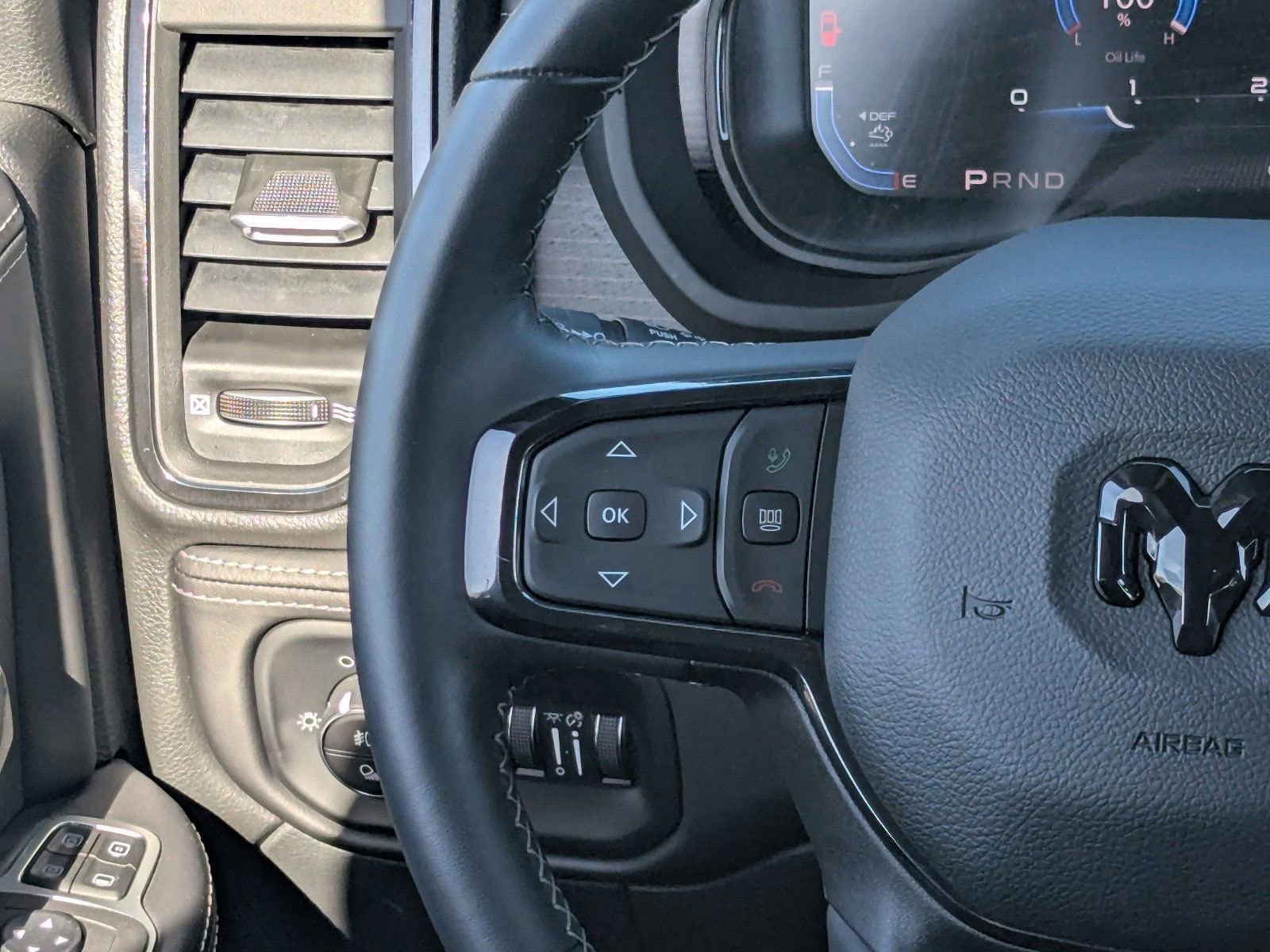 Used 2024 RAM 2500 Limited image 20