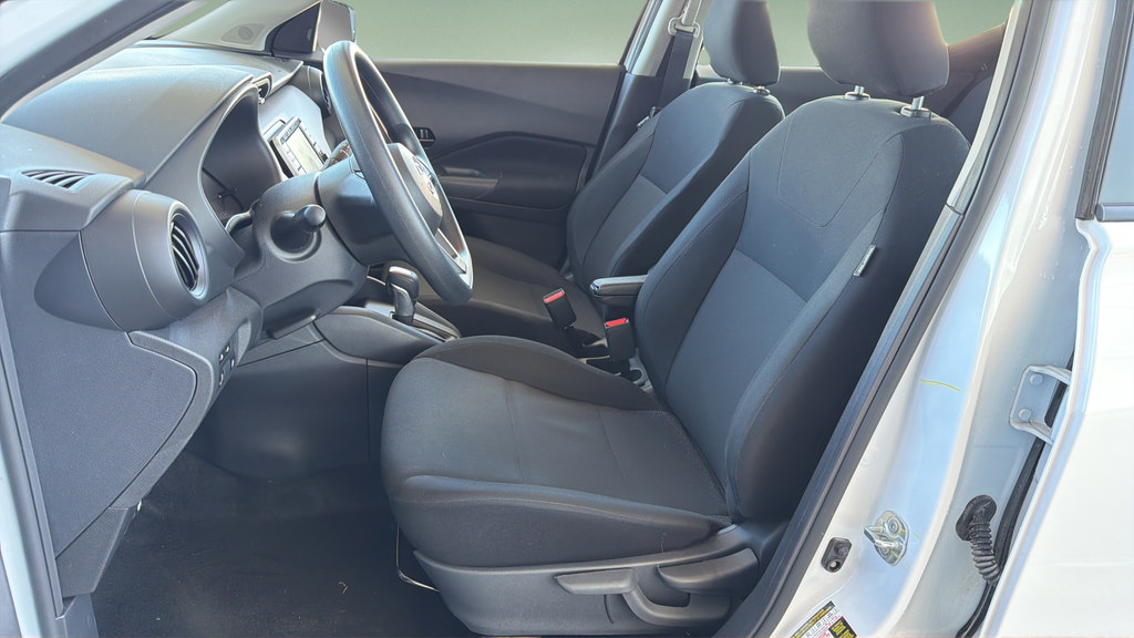 Certified 2025 Nissan Kicks Play S FWD image 17