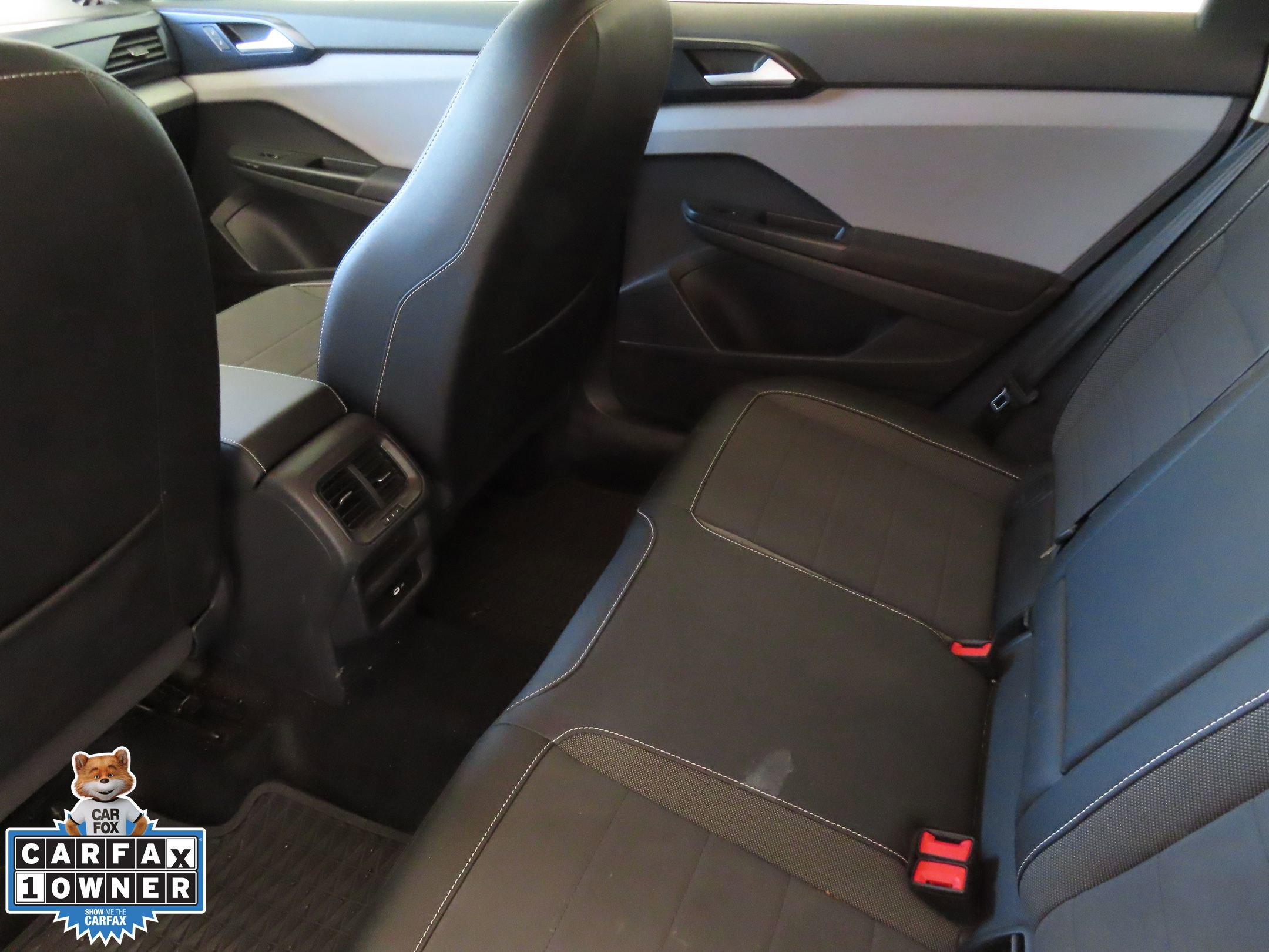 Certified 2022 Volkswagen Taos SE FWD image 23