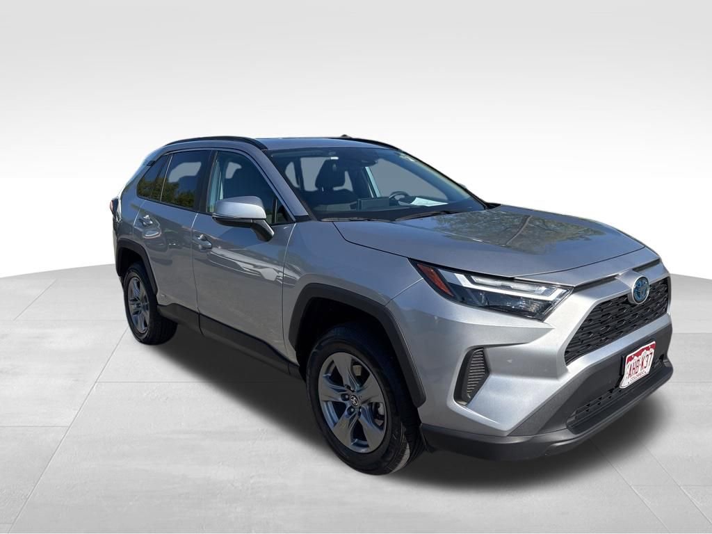 Used 2024 Toyota RAV4 XLE image 8