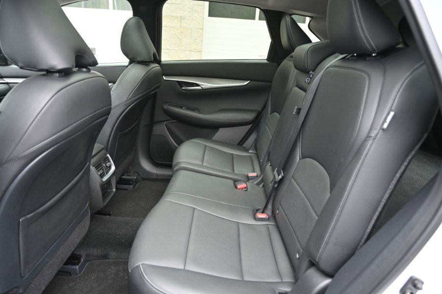 Used 2023 INFINITI QX50 Luxe AWD/4WD image 19