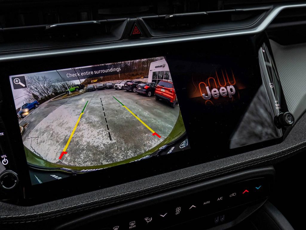 New 2026 Jeep Cherokee Laredo AWD/4WD image 19