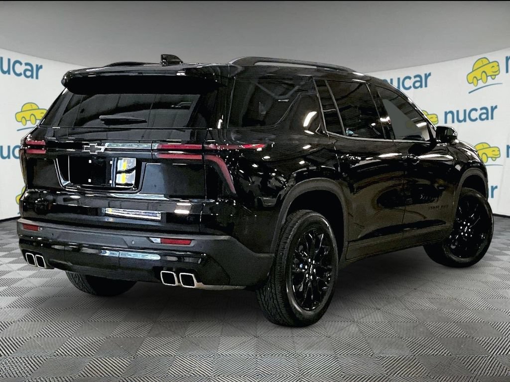 Used 2024 Chevrolet Traverse LT w/ Midnight/Sport Edition FWD image 6