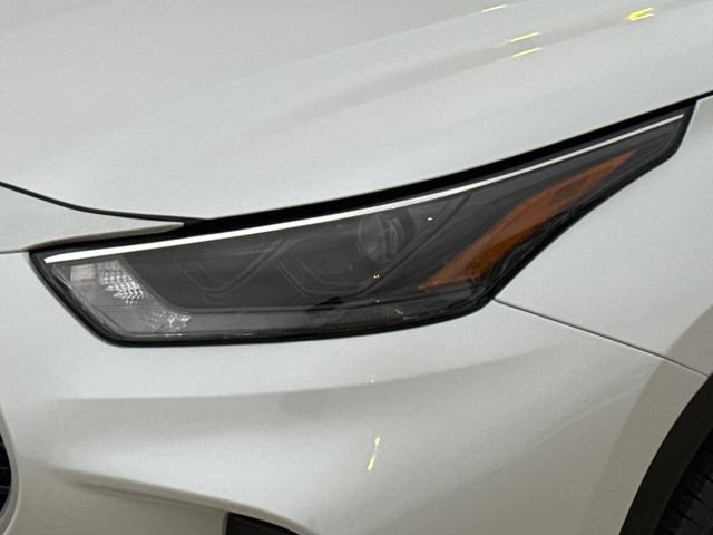 Used 2026 Toyota Highlander XLE AWD/4WD image 4