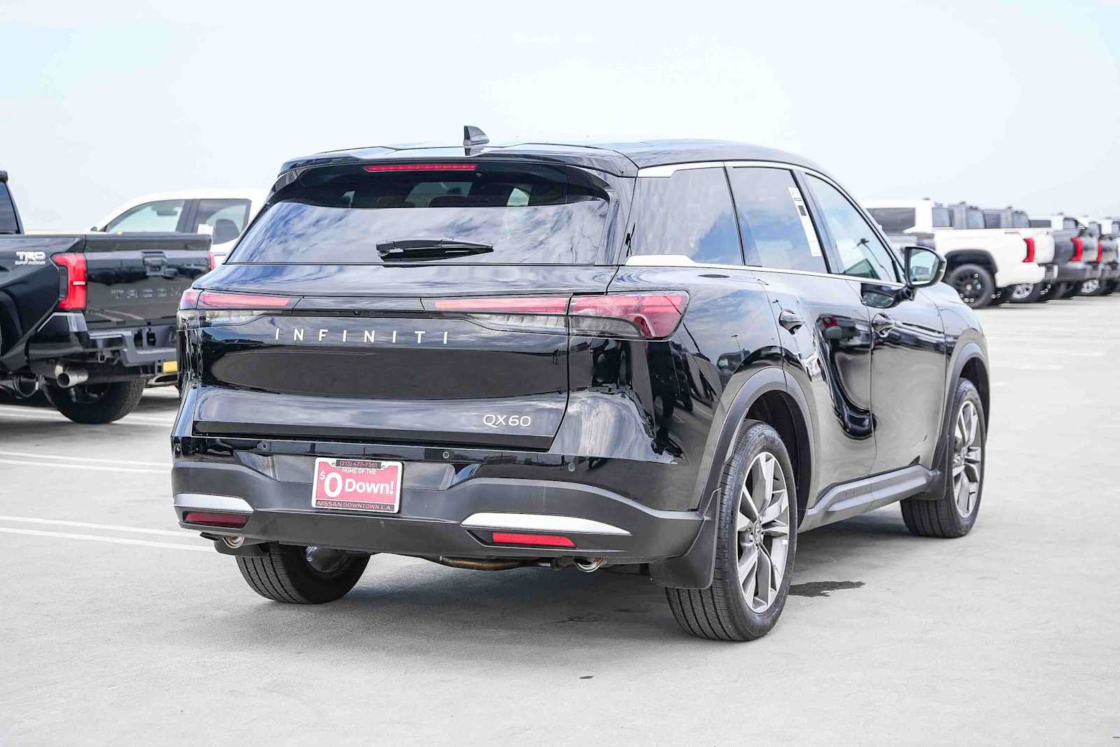 Used 2026 INFINITI QX60 Pure w/ Cargo Package FWD image 6