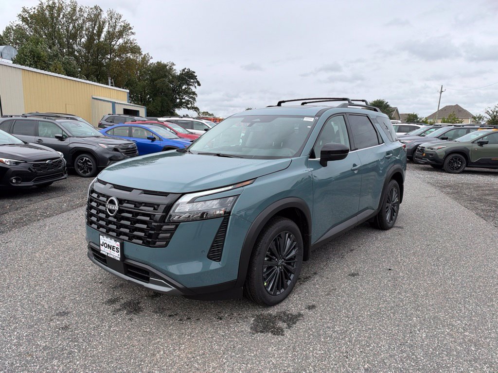 New 2026 Nissan Pathfinder SL w/ SL Premium Package