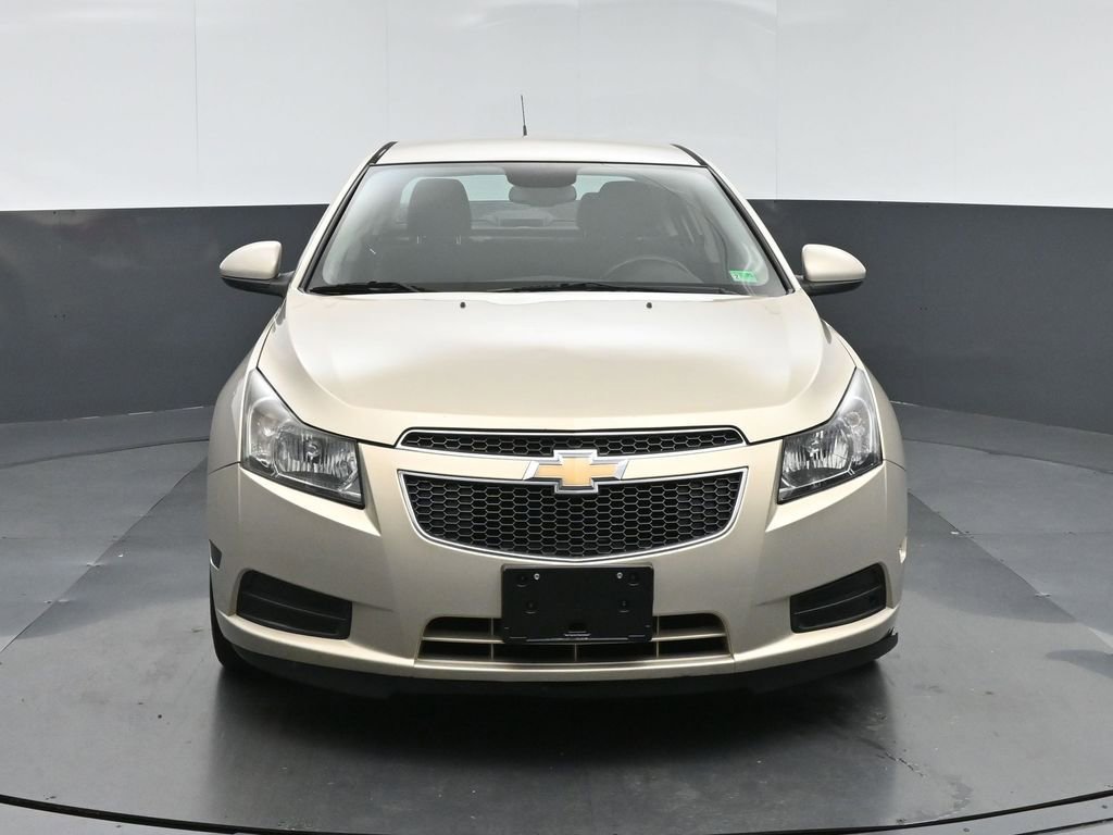 Used 2012 Chevrolet Cruze LT image 2