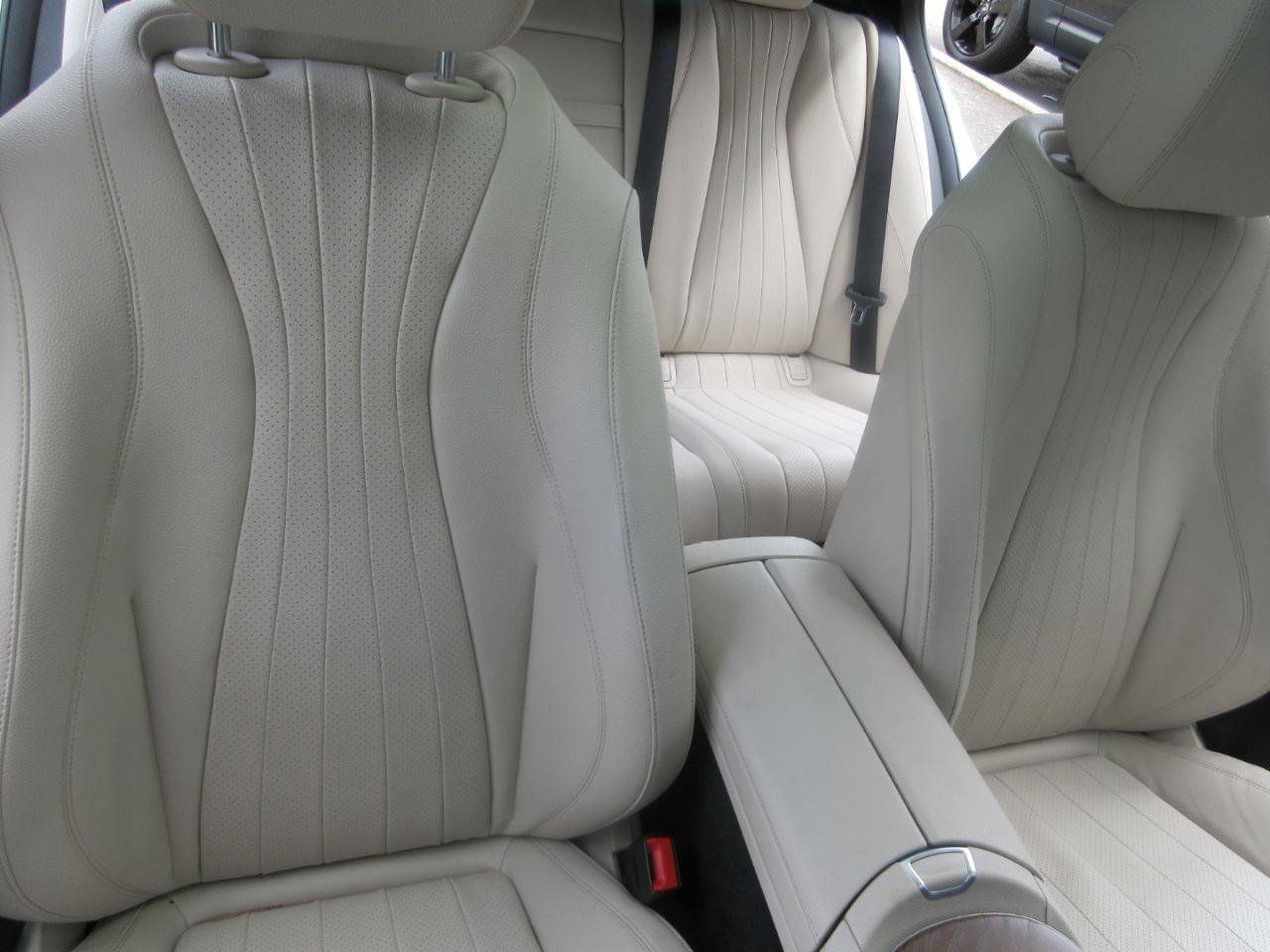 Used 2021 Mercedes-Benz E 350 Sedan image 28