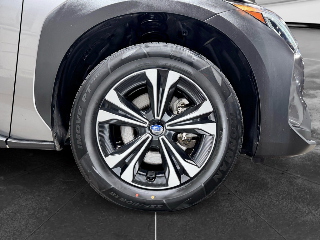 Used 2023 Subaru Solterra AWD image 31