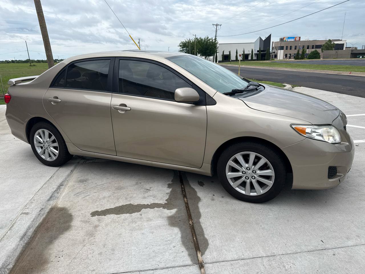 Used 2010 Toyota Corolla FWD image 7
