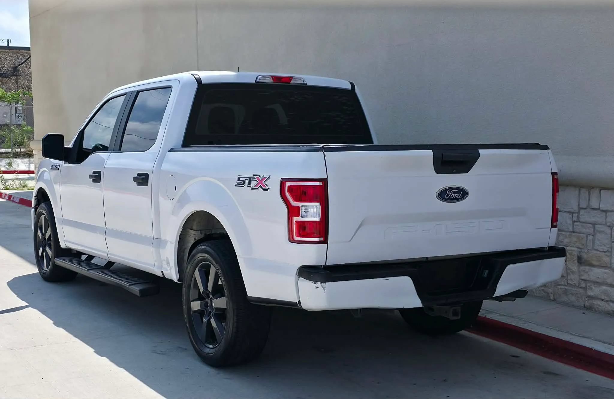 Used 2018 Ford F150 XL w/ Equipment Group 101A Mid RWD image 5