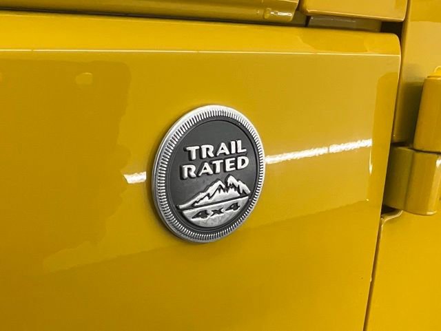 Used 2015 Jeep Wrangler Rubicon w/ Connectivity Group image 24