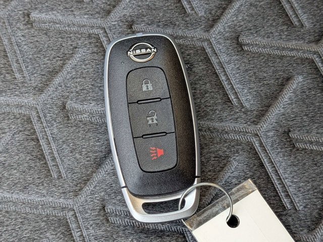 Used 2025 Nissan Kicks SV image 29