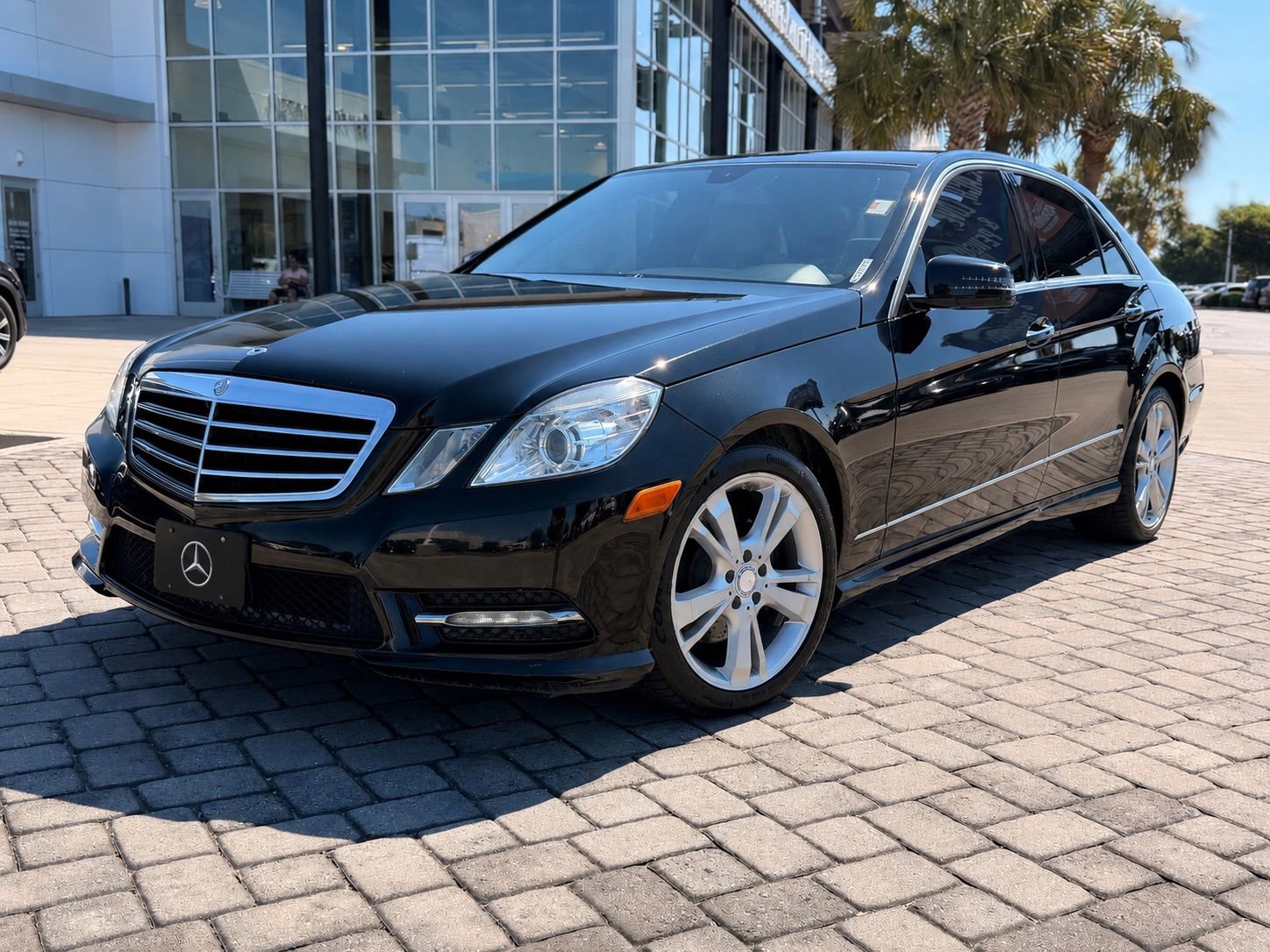 Used 2013 Mercedes-Benz E 350 Sedan image 1