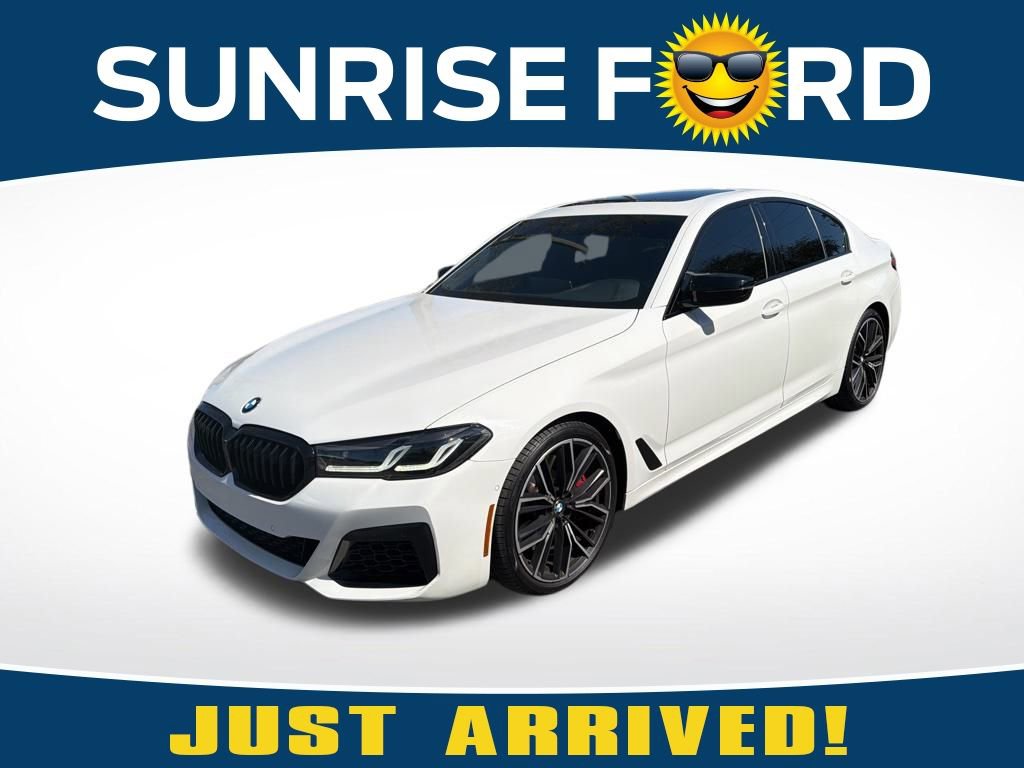Used 2023 BMW 540i w/ M Sport Package image 1