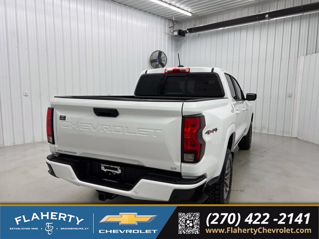 Used 2023 Chevrolet Colorado LT w/ LT Convenience Package II AWD/4WD image 3