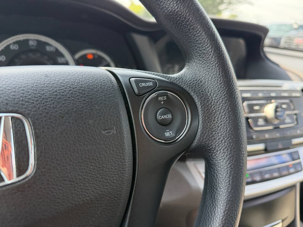 Used 2013 Honda Accord LX image 18