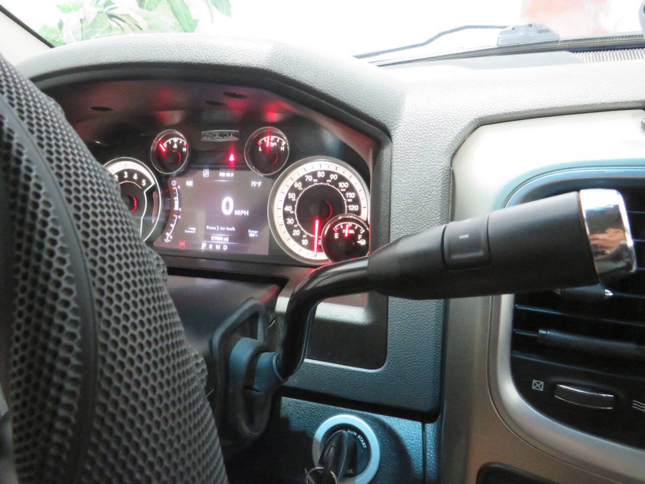 Used 2015 RAM 3500 Big Horn AWD/4WD image 14