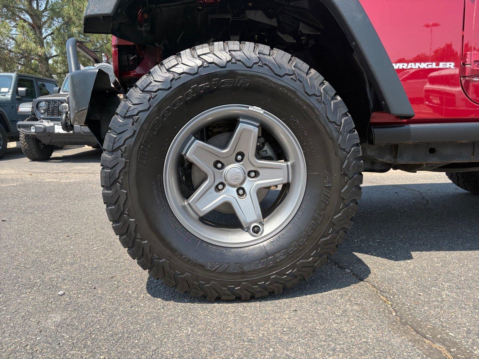 Used 2013 Jeep Wrangler Rubicon w/ Dual Top Group AWD/4WD image 11