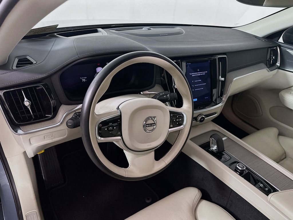 Used 2023 Volvo S60 B5 Ultimate image 31