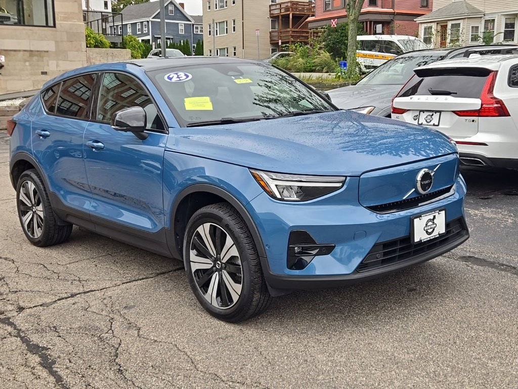 Certified 2023 Volvo C40 P8 Recharge Plus AWD/4WD image 2