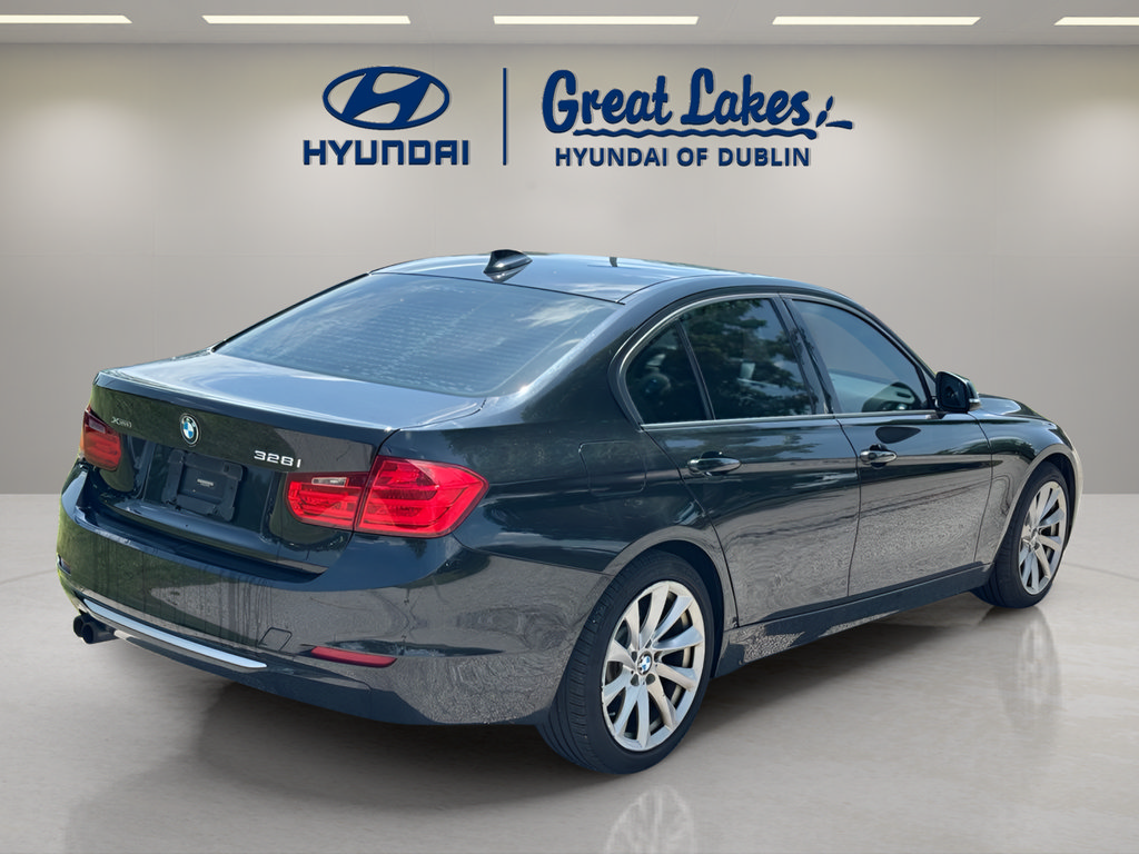 Used 2013 BMW 328i xDrive Sedan AWD/4WD image 5