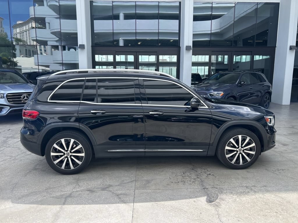 Used 2023 Mercedes-Benz GLB 250 image 1