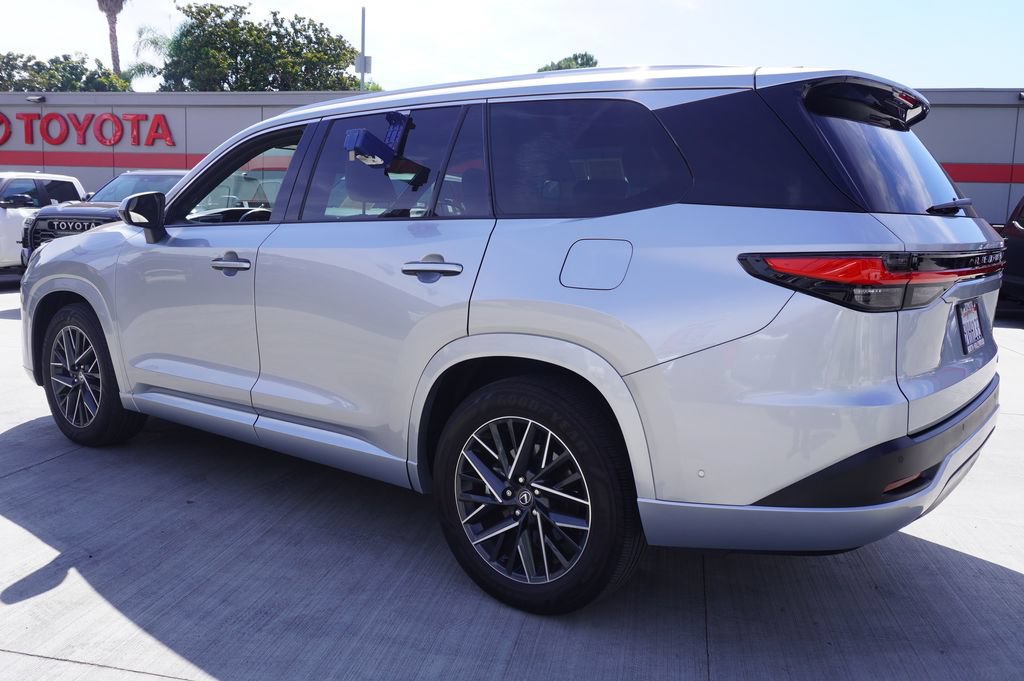 Used 2025 Lexus TX 350 FWD w/ Technology Package image 5